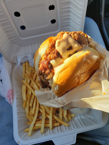 Photo Binge Hot Chicken - 11