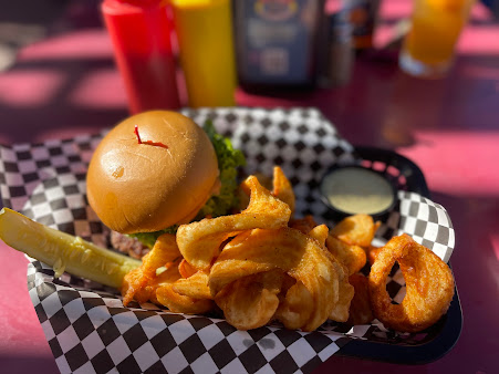 Photo Bings Burger Station - 14