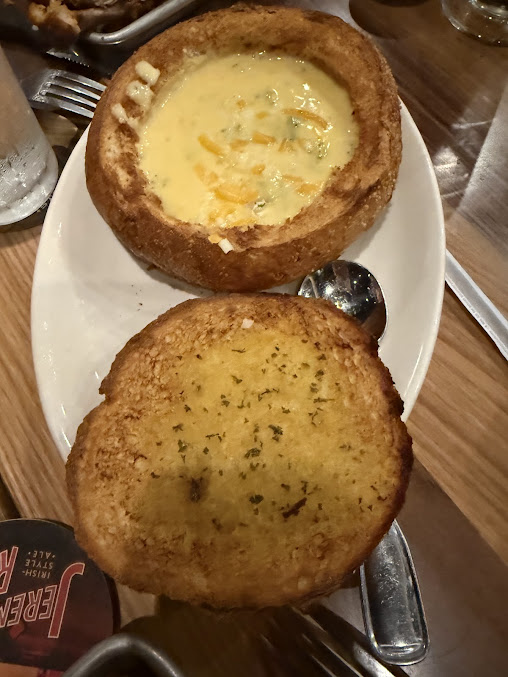 Photo Bj's Restaurant & Brewhouse - 25