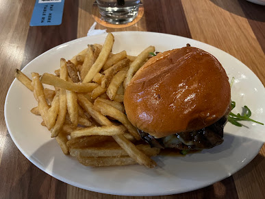 Photo Bj's Restaurant & Brewhouse - 26