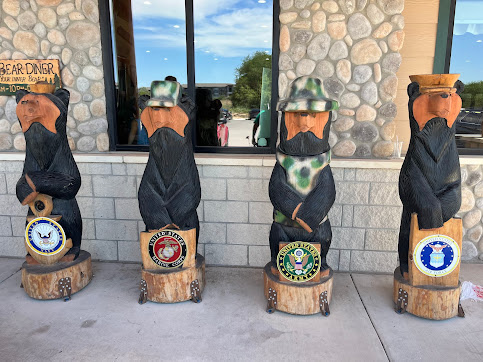 Photo Black Bear Diner Monterrey Village - 16