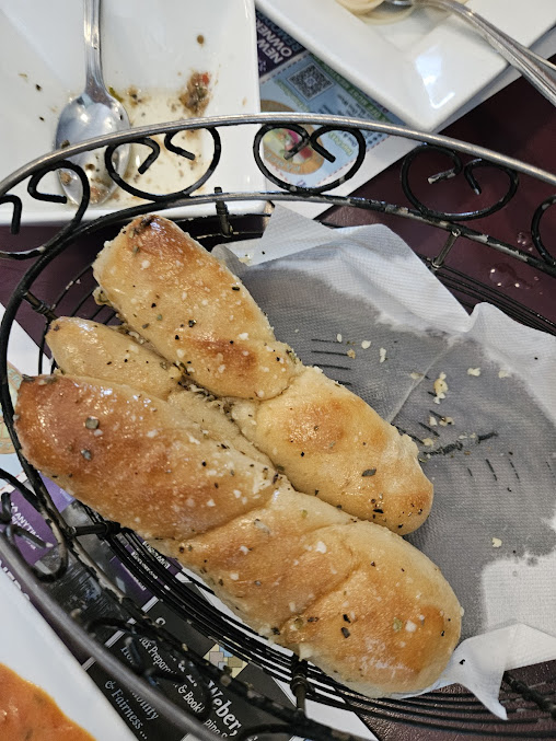 Photo Black Olive Restaurant & Pizzeria - 9