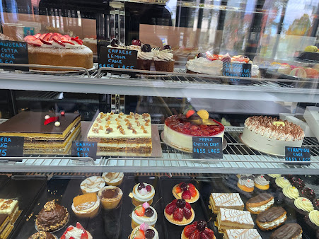 Photo Black Toque Patisserie - 2
