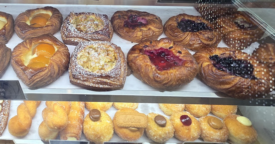 Photo Black Toque Patisserie - 4