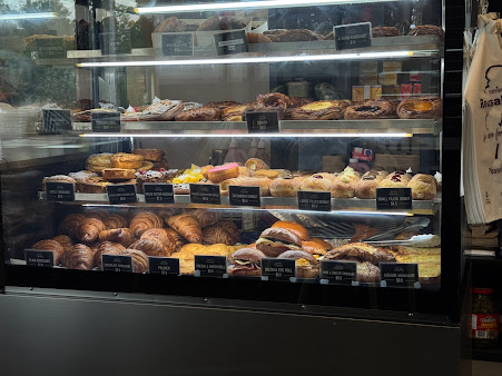 Photo Black Toque Patisserie - 11