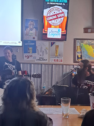 Photo Blue Lagoon Saloon - 17