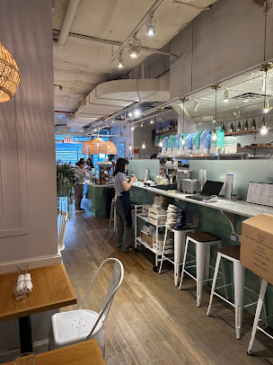 Photo Bluestone Lane Battery Park Cafe - 6