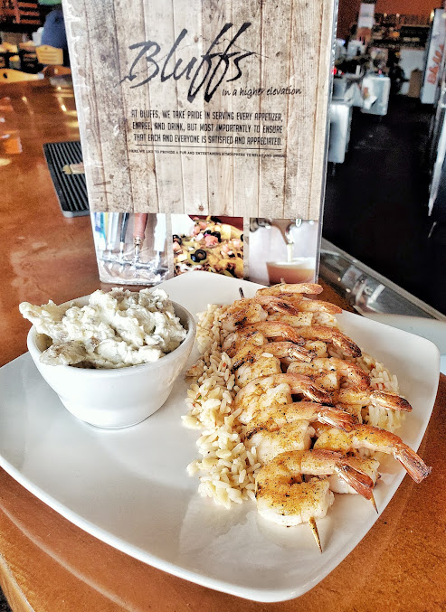 Photo Bluffs Grill And Tap - 19