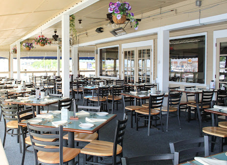 Photo Boathouse Restaurant - 29