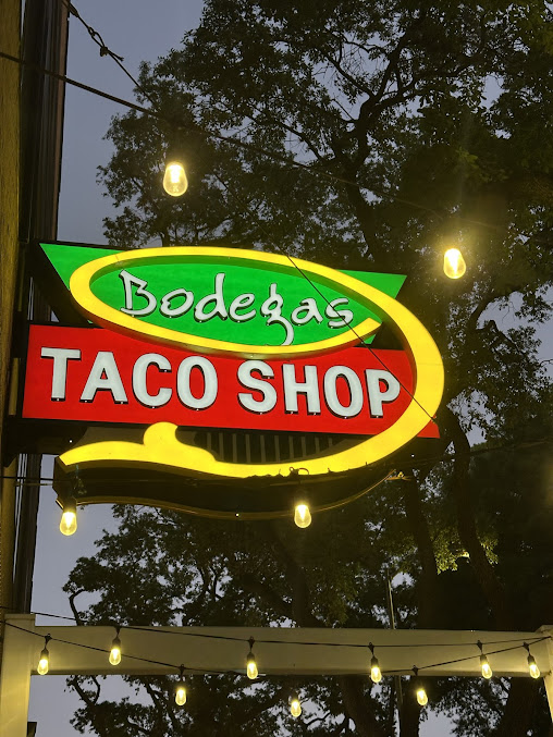 Photo Bodegas Taco Shop - 22