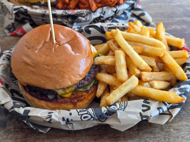 Photo Bonditony's Burger Joint - 14