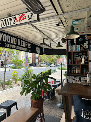 Photo Bonditony's Burger Joint - 24