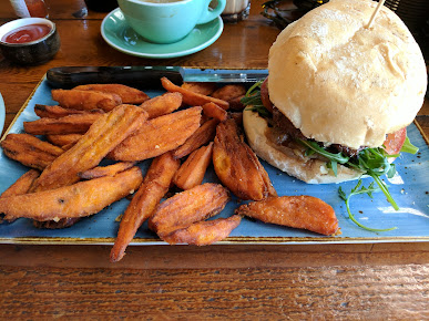 Photo Bonditony's Burger Joint - 27