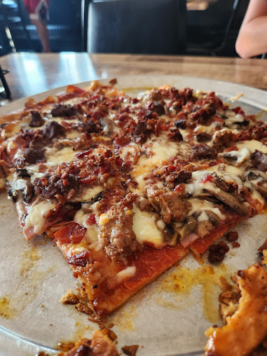Photo Border Bar Pizza Parlor - 18