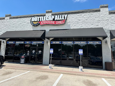 Photo Bottlecap Alley Icehouse Grill - 4