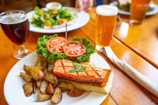 Photo Boundary Bay Brewery Bistro - 11