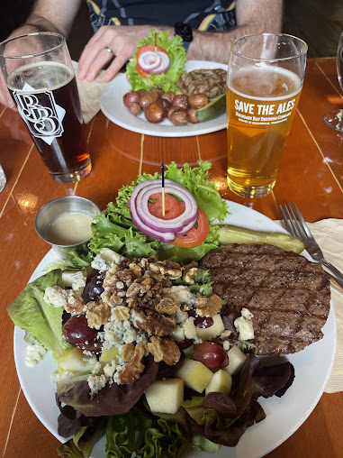 Photo Boundary Bay Brewery Bistro - 14