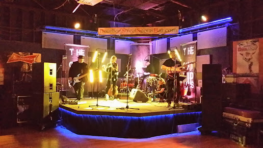 Photo Bourbon Street Sports Bar - 18