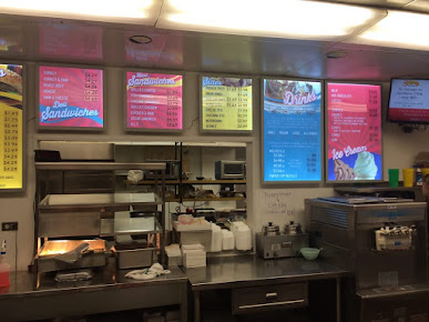 Photo Brad's Food Hut - 10