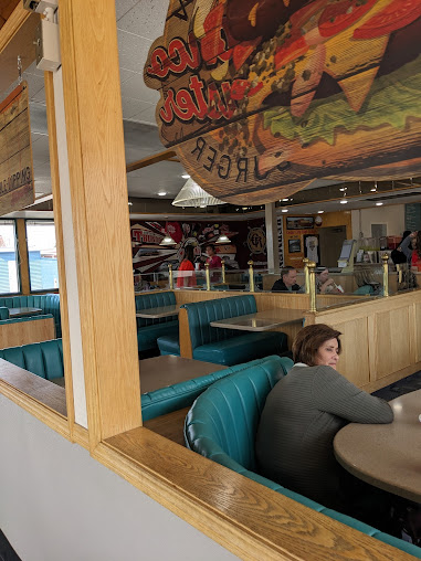 Photo Brad's Food Hut - 24