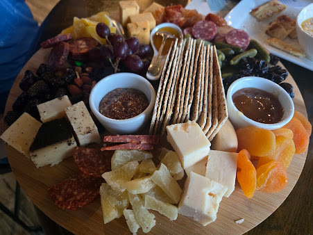 Photo Branches Tasting Room - 16