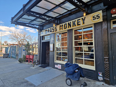 Photo Brass Monkey - 13