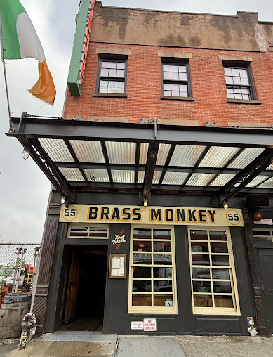 Photo Brass Monkey - 18