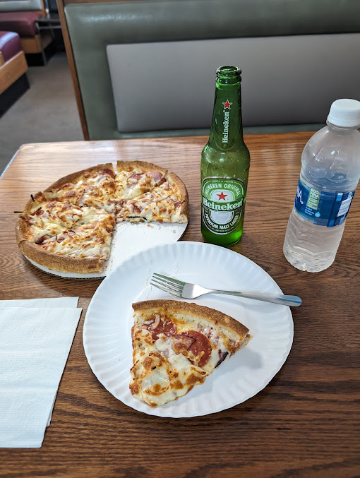 Photo Brattleboro Village Pizza - 12