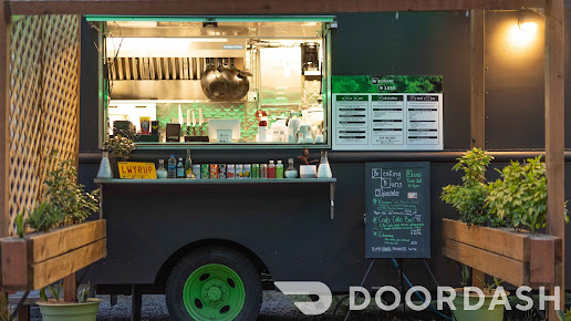 Photo Breaking Buns Food Cart - 10