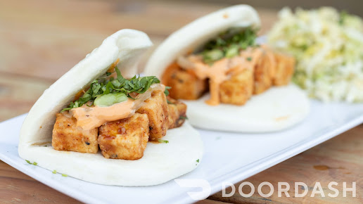 Photo Breaking Buns Food Cart - 11