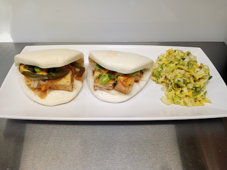 Photo Breaking Buns Food Cart - 28