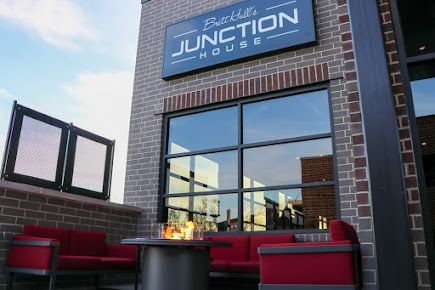 Photo Brett Hulls Junction House - 10