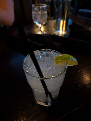Photo Broadside Tavern - 11