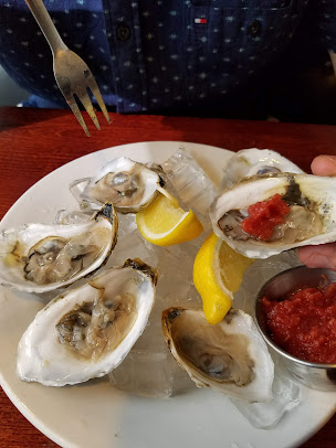 Photo Broadside Tavern - 13