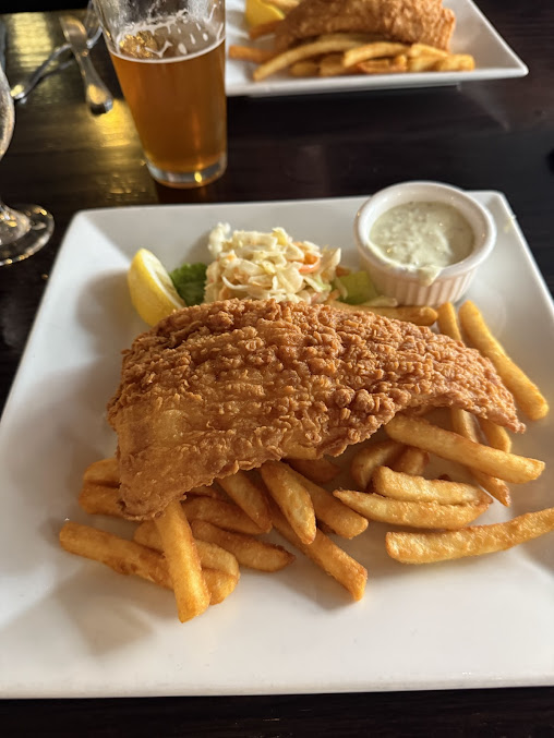 Photo Broadside Tavern - 23