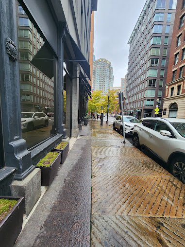 Photo Broadside Tavern - 25