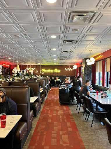 Photo Broadway Diner - 23
