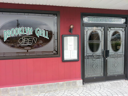 Photo Brooklyn Grill Cafe - 10