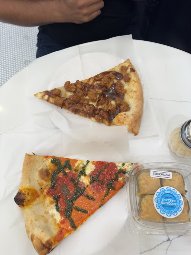 Photo Brooklyn's Homeslice Pizzeria Ii - 3
