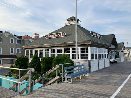 Photo Browns Restaurant - 23
