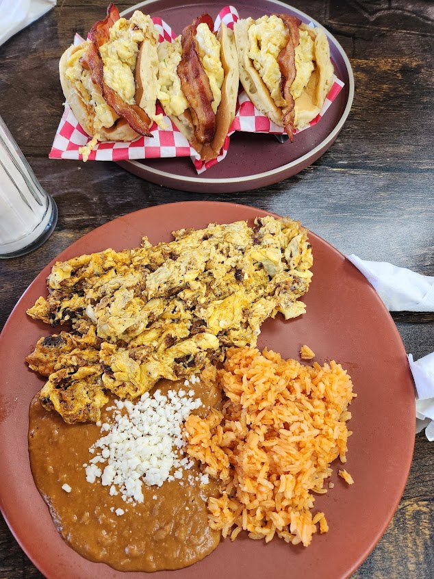 Photo Buen Dia Mexican Breakfast Lunch - 20