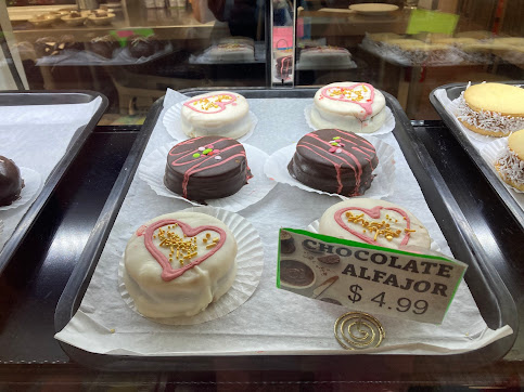 Photo Buenos Aires Bakery Supermarket - 14