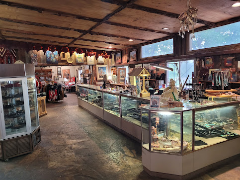 Photo Buffalo Trails Trading Company - 17