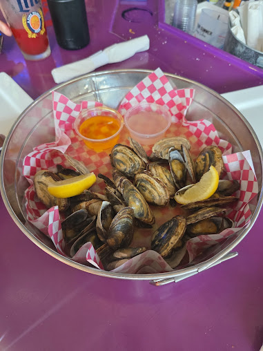 Photo Bum Rogers Crab House Tavern - 19