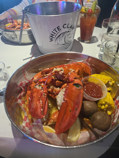 Photo Bum Rogers Crab House Tavern - 26