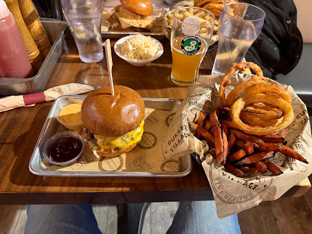 Photo Burger Village - 18