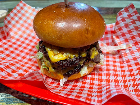 Photo Burgers On Broadway - 14