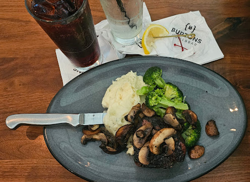 Photo Burtons Grill Bar North Andover - 11