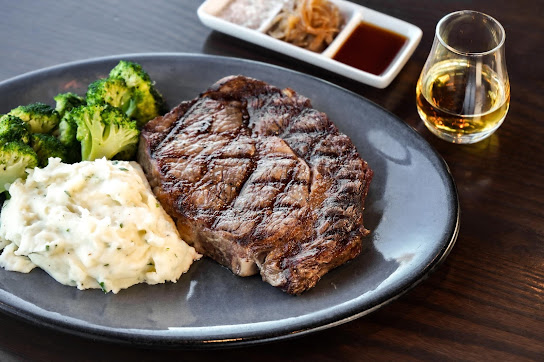 Photo Burtons Grill Bar North Andover - 12