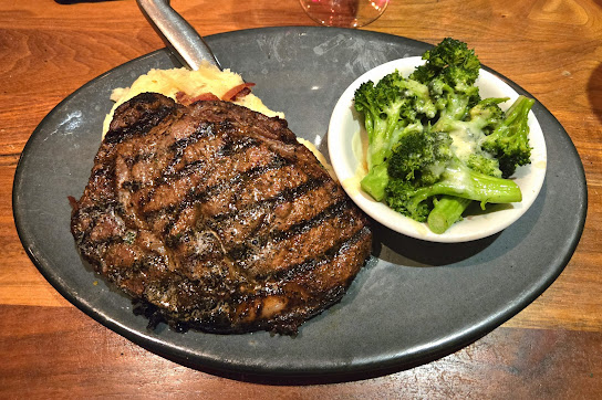 Photo Burtons Grill Bar North Andover - 13